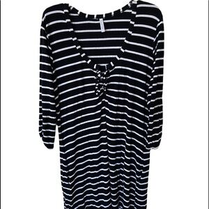 Kenneth Cole Reaction swim coverup size M/L